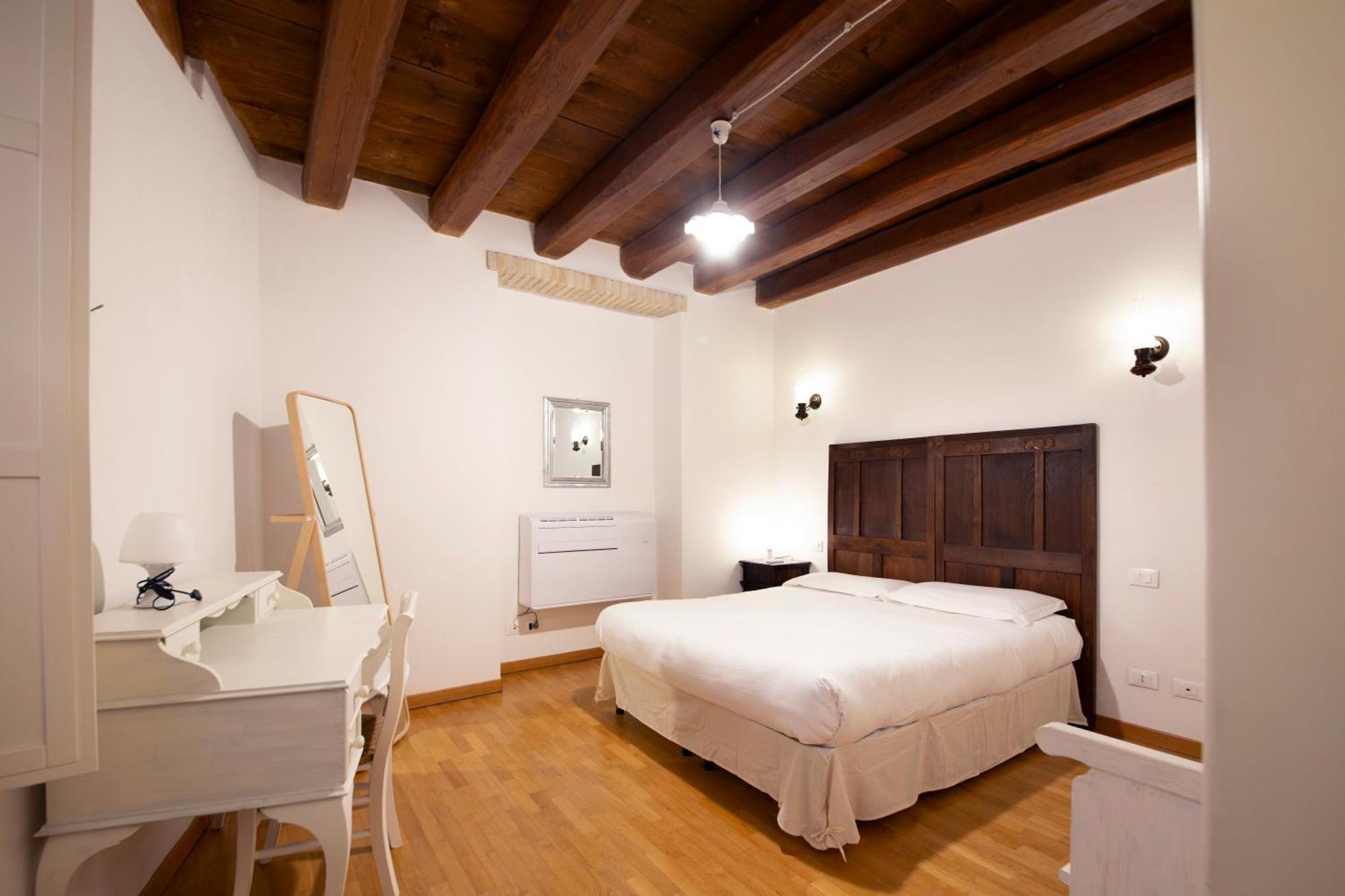 Suite Martini Al Castello 卡利亚里 外观 照片